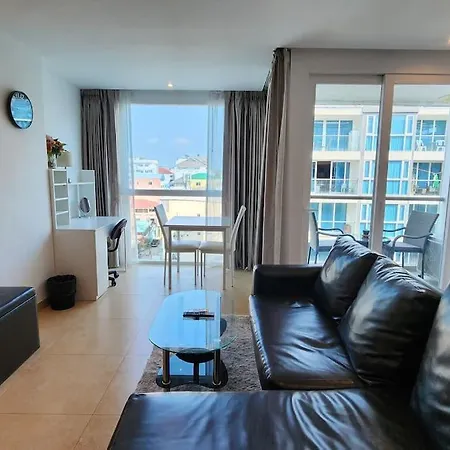Centara Avenue Pool View B72 Apartment